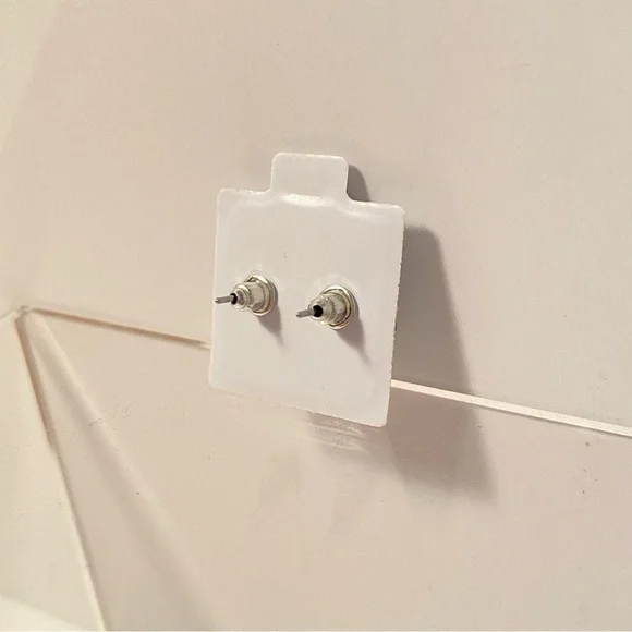 Turtle/ Frog Stud Pierced Earrings - Picture 5 of 5